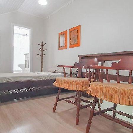 Duplex Floresta Negra - Sua Base Perfeita Em Gramado! Otima Localizacao Lagonegro 500M - 02 Quartos E 02 Banheiros Para Familia Em Condominio Fechad0, Cozinha Completa Com Garagem E Portaria 24H מראה חיצוני תמונה
