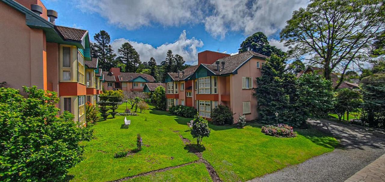 Duplex Floresta Negra - Sua Base Perfeita Em Gramado! Otima Localizacao Lagonegro 500M - 02 Quartos E 02 Banheiros Para Familia Em Condominio Fechad0, Cozinha Completa Com Garagem E Portaria 24H מראה חיצוני תמונה