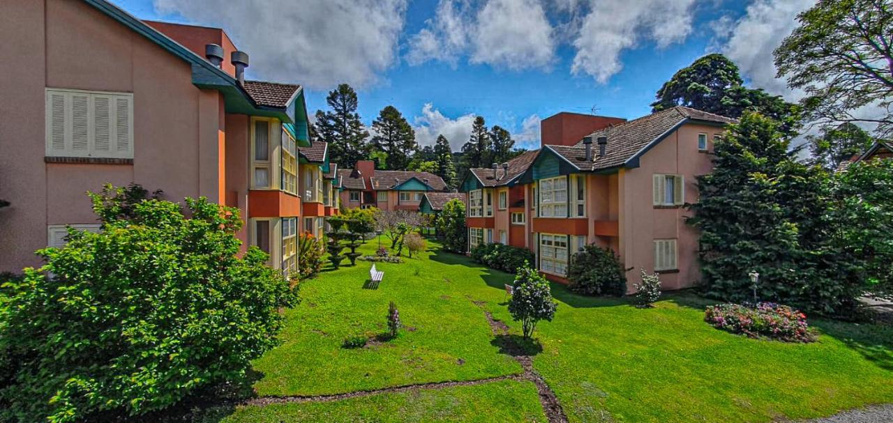 Duplex Floresta Negra - Sua Base Perfeita Em Gramado! Otima Localizacao Lagonegro 500M - 02 Quartos E 02 Banheiros Para Familia Em Condominio Fechad0, Cozinha Completa Com Garagem E Portaria 24H מראה חיצוני תמונה